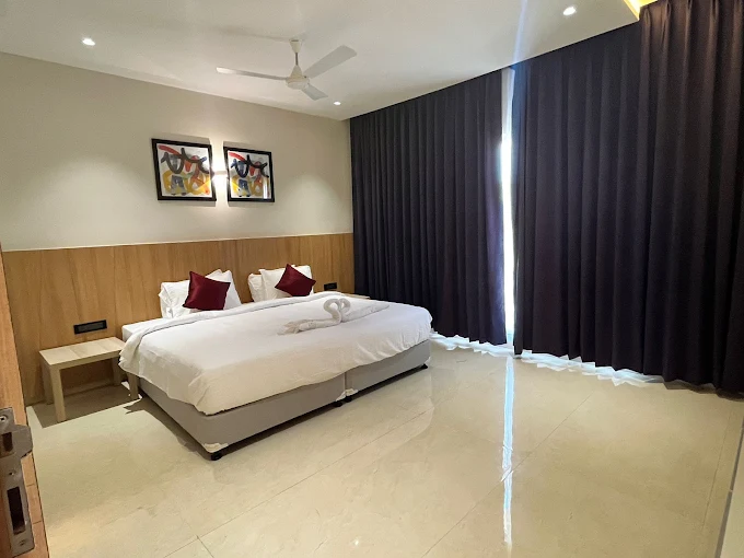 Luxury Beachfront Room at Golden Sands Beach Front Resorts & Properties